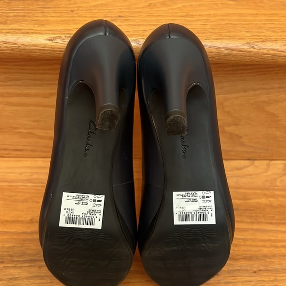 Clark Ultimate Comfort Collection Adriel Viola Shoes, NAVY, size 9.5M - Picture 5 of 14